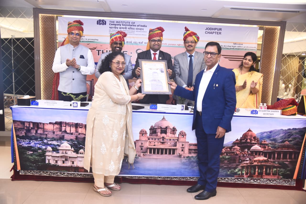 अखिल भारतीय कंपनी सचिव संस्थान के राष्ट्रीय अध्यक्ष ने मुकेश बंसल को किया सम्मानित