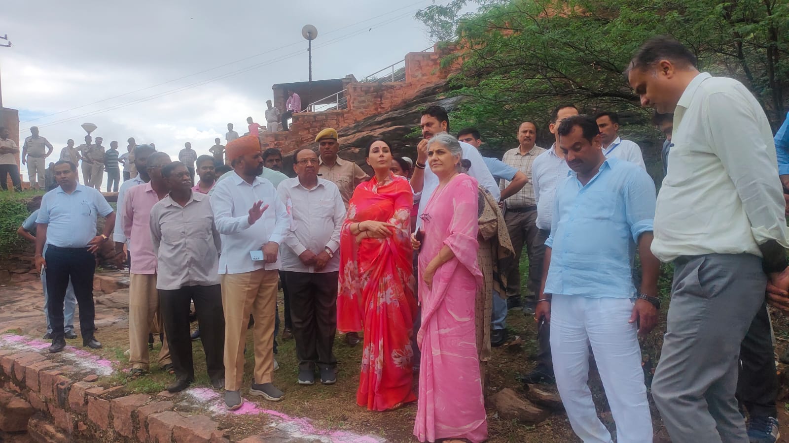 उप मुख्यमंत्री श्रीमती दिया कुमारी ने मण्डोर एवं कायलाना झील में पर्यटन विकास कार्यों का किया निरीक्षण