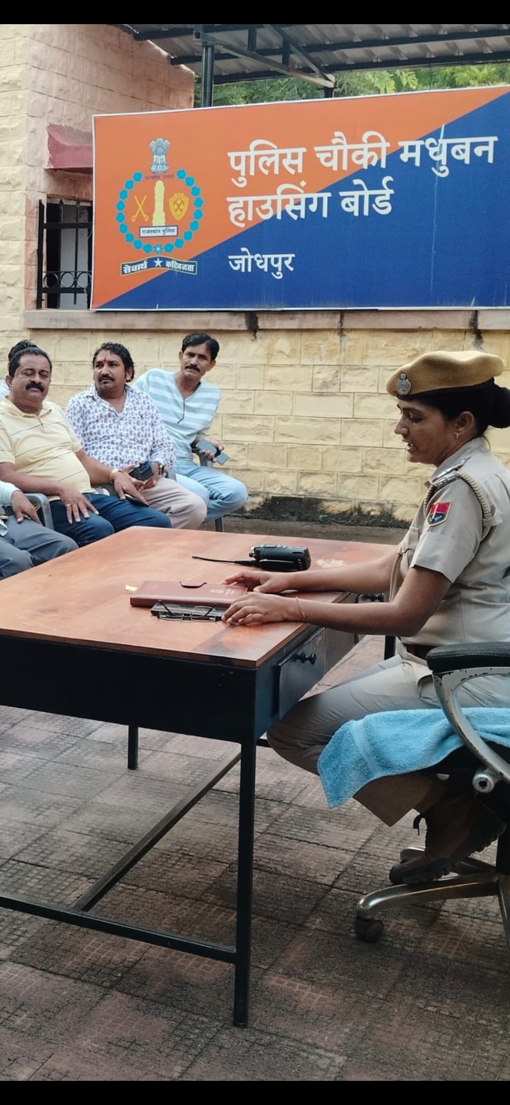 मधुबन पुलिस चौकी में सीएलजी की मिटिंग : 15 अगस्त की तैयारियों पर चर्चा,  नशाखोरी एवं साइबर फ्रॉड के खिलाफ कार्रवाई पर जोर
