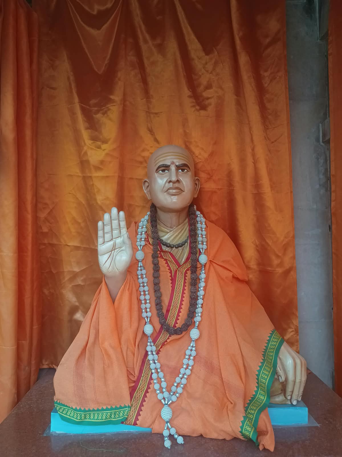 अध्यात्मक का उजास…संवित धाम में श्रीगुरु स्तंभ मंदिर का 14वां वार्षिकोत्सव 15 को